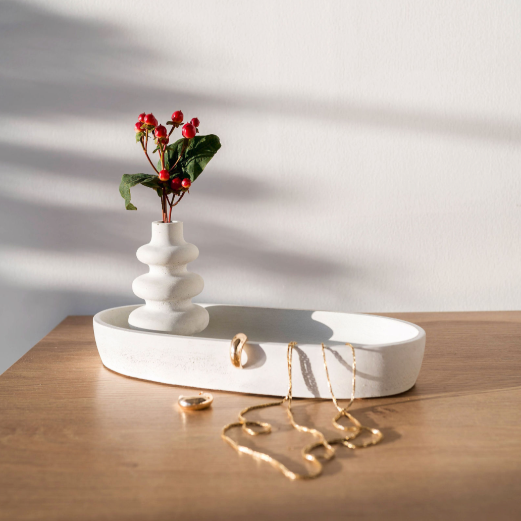 The Curved Tray